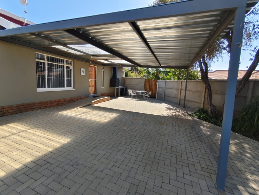 To Let 1 Bedroom Property for Rent in Pellissier Free State
